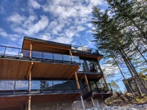 Treetops contemporary two bedroom private suite - Image 3