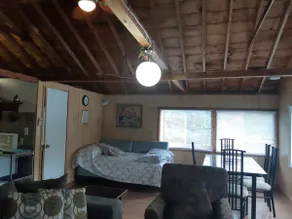 The Boathouse - 2 bedroom Cozy Waterfront cottage - Image 5