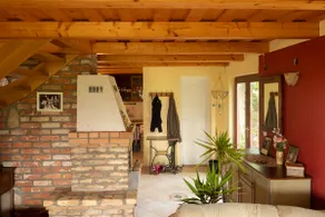 Flower Valley Sanctuary, cozy lodge in wilderness - Image 3