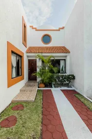 Miriam's Cancun Playa Ballenas Villa - Image 5