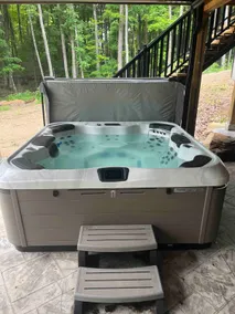Luxury Escape on 5 Acres – Hot Tub, Games & Trails - Image 4