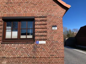 Yvis Inn*Near A7 + DOC & 11 kW charging box - Image 2