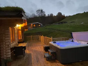 The Farmers den lodge at River Garry Lodges - Image 4