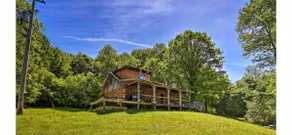 Log Home Chalet in the Catskill Mountains - Image 3