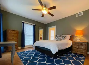 Cozy 2BR Pet Friendly 2nd FL - Long Stay Discounts - Image 2