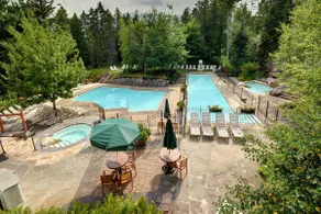 Beautiful 3BR a short walk from Tremblant resort - Image 2