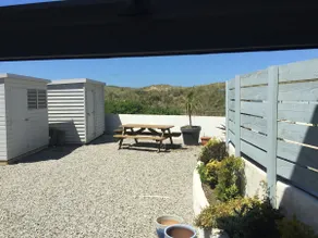 Short level walk to Beach and town - Image 2