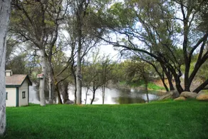 Guest House ( Get a way on Private Lake ) - Image 2