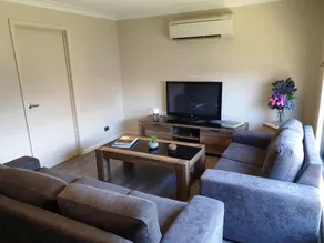 NEWSTEAD MEWS - Free WiFi and close to everything - Image 2