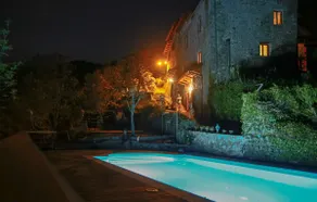 Historic vacation home with pool - Image 3