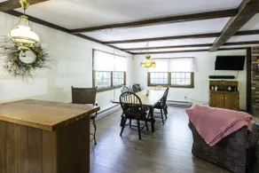 Quiet retreat in Charming Bear Creek Lake - Image 4