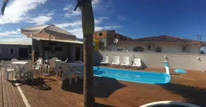 Large house with two pools - Image 4