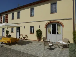 Villa de style toscan avec piscine idéale pour les familles et les grands groupes - Image 2