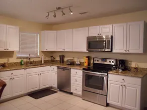 Sebastian Vacation Home close to sky diving - Image 4