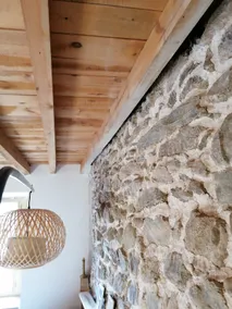 Family home at the center of all activities - Image 5