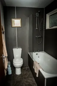 Creity Hall Guest House - Image 5