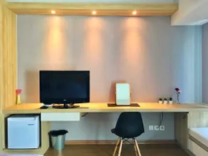 Cozy and Spacious Room, attached to Pakuwon Mall - Image 3