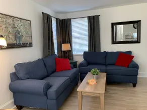 C5 Perfect location in city center, patio, beaches - Image 3