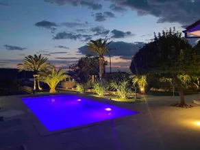 Double room with bathroom, heated pool & hot tub - Image 5