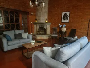 Villa Floresta, a spacious house with a mountain view - Image 4