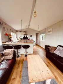 The Withywood Cabin - with hot tub - Image 5