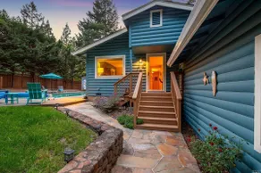 Modern Log house! Private Pool! Spa! Close to town - Image 5