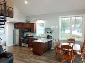 The Cheerful Lake House at Crane Cove - Image 4