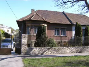Holiday home with garden in a great location and civil Chrame - Image 2