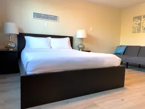Beautiful Quiet Getaway, Newly Remodeled - Image 2