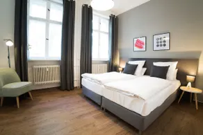 3 Bedroom & 90qm Apartment in Charlottenburg - Image 4