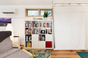 Modern Upper Level Apartment Minutes from Downtown - Image 2