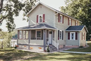 The Lake House on the Oak Orchard - Image 3