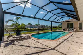 Luxurious & Spacious Canal Home with Heated Pool - Image 3