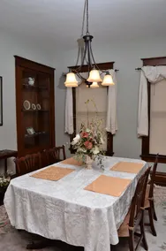 Downtown Abbey - Image 4