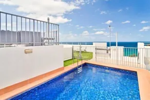 Centre of Manly Beach Apartment - Rooftop Pool - Image 4