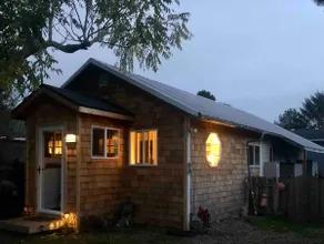 Alsea Bay Bungalow - Image 2