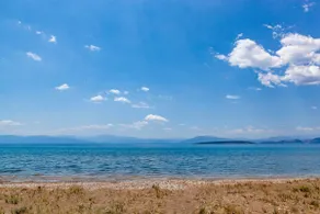 Beachfront 3 bedroom house for 7-Garden,Iria Beach - Image 5