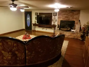 Country home with hot tub! - Image 2