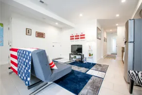 Modern 1BR Garden Apt. in Classic DC Row House - Image 3