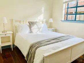 Bay Rd Kids & Pet Friendly Free Parking - Image 3