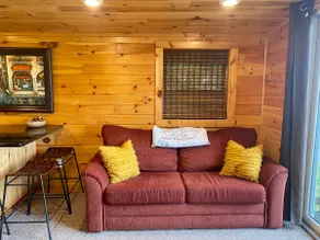 BEST LOCATION! Stay Parkside and Walk Everywhere! - Image 4