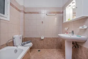 Domus Lukas Apartments - Image 5