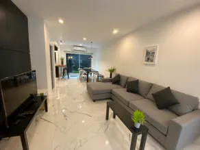 Baan 90 Modern Family 3BR Townhome ★ Impact Arena - Image 3
