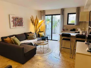 3-star intra-muros patio apartment - Image 2