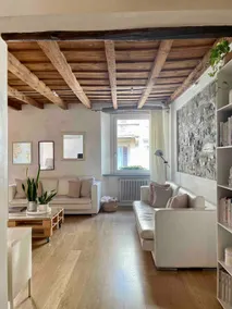Como City Home - Image 4
