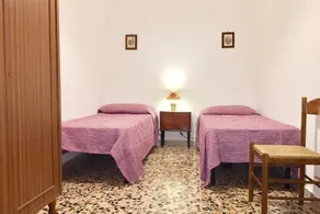 Quiet 3-bedroom apartment near Catania - Image 5