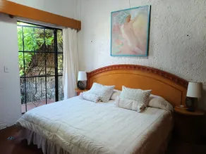 Cozy retro-style house, area with surveillance - Image 2
