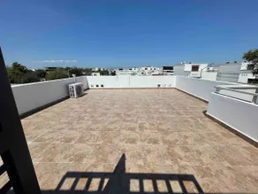 Large comfortable house - Image 2