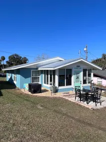 View of Lake Weir & private beach access  - Image 4