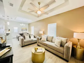 🌟Luxury Modern 2 BR Condo🌟 In the ❤️ of Sharyland🌟 - Image 2